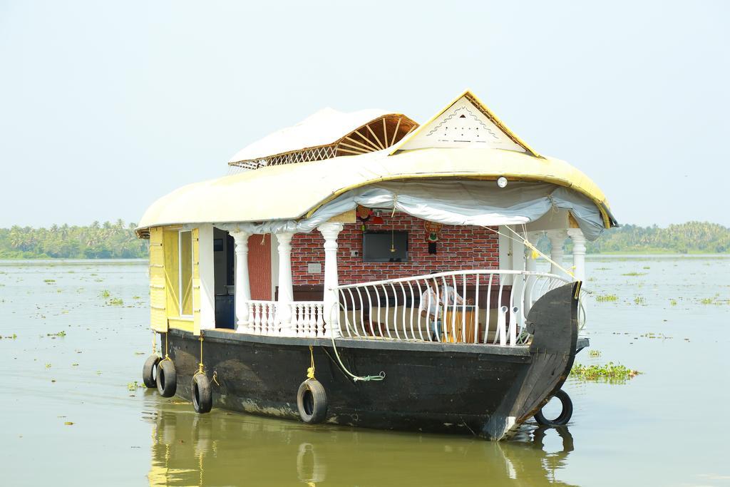 Marari Houseboat Hotel Mararikulam Quarto foto
